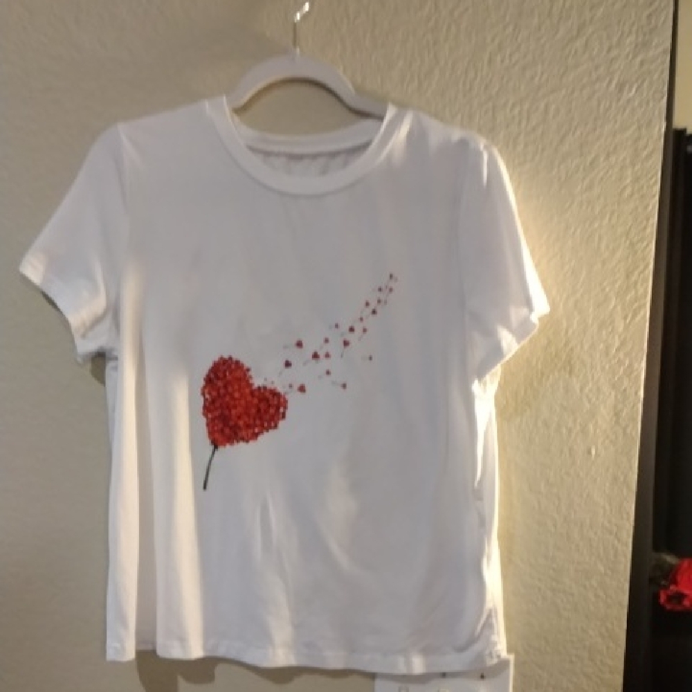 SHEIN White Tee with Red Heart Design NWOT